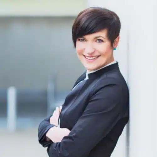 R.E.L.E.A.S.E. Coach Erfahrungen - Cynthia Holz Cynthia Holz - Erfahrungen zur Release Coach Certification